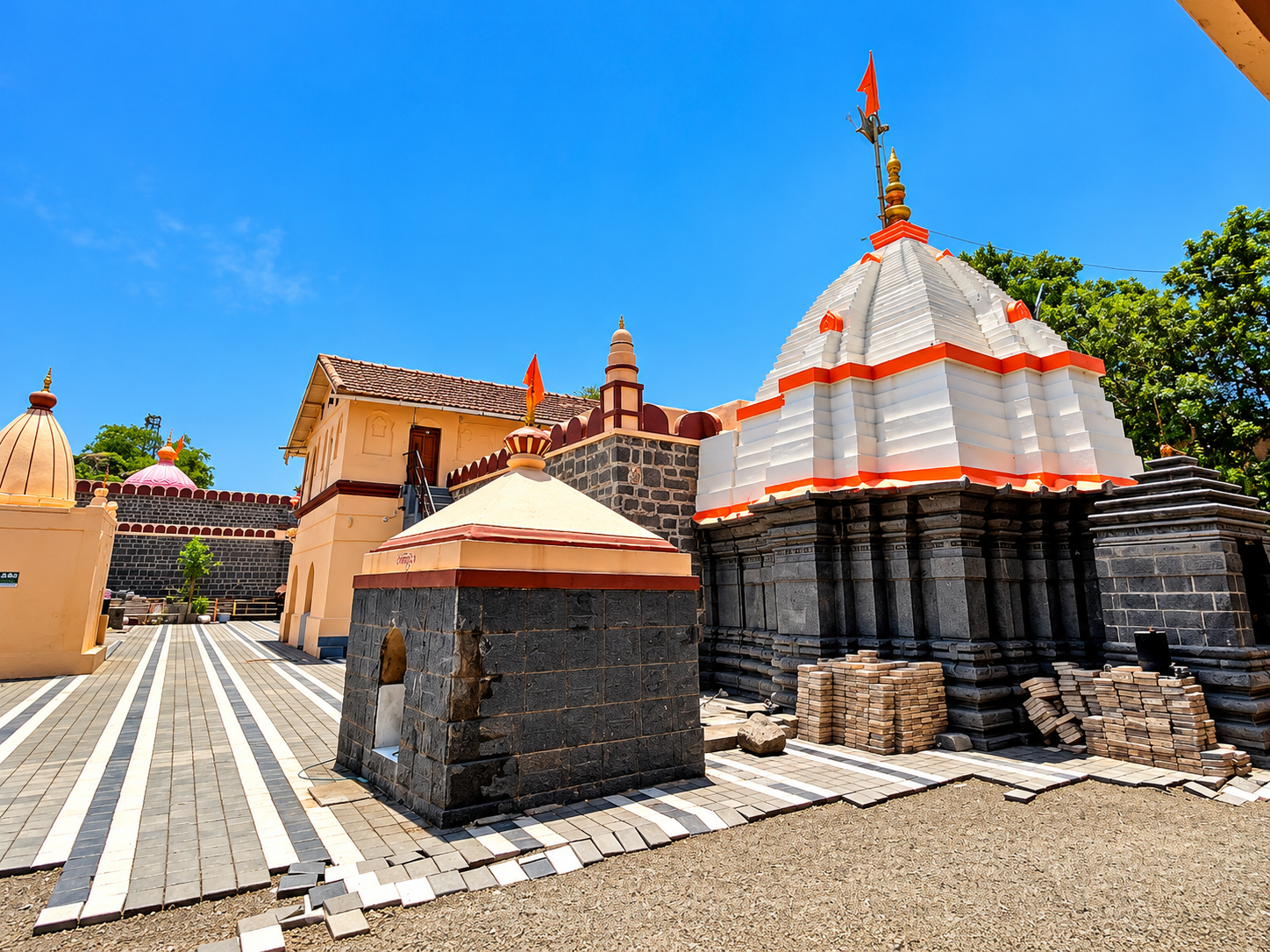 Sangmeshwar Temple - A historic Hindu landmark dedicated to Lord Shiva, located approximately 4 to 5 km from Sangli city.